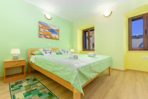 Apartment House Panorama - Image 4