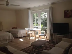 Studio 12 Berrima... - Image 4