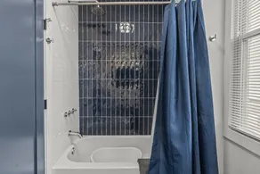 Sauber und gemütlich | Kingsize-Bett | Nur ein paar Schritte vom Trubel in Fishtown entfernt - Image 4