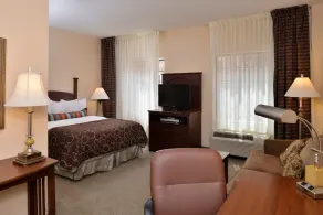 Studio Suite w/ Full Kitchen in Palmdale, CA - Image 4
