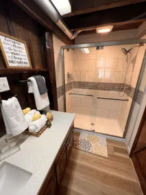 Pocono Cottage - Close to everything! - Image 5