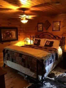Amazing Log Cabin on the Water! - Image 2