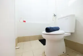 Homely 2 Bedroom at Bassura City Apartment By Travelio - Image 3