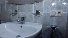 Ferienwohnung Nr. 3 für 1-3 Personen, ca. 40 m², Schlafzimmer, Wohnschlafraum, Küche - Image 3