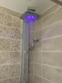 3 værelser gamle bydel tæt ved havet - Image 4
