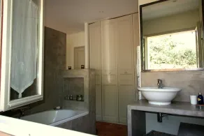 Charmerende hus med have, pool og privat TENNIS - Image 3