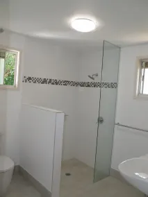 Renovated 4 bedroom cottage.  Walking distance to beaches, restaurants... - Image 4