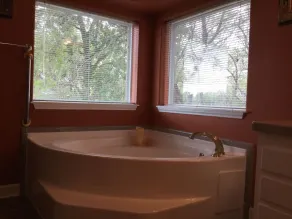 Tranquil Ranch w SPA and POOL - option to heat pool - on Cibolo Creek, sleeps 9 - Image 3