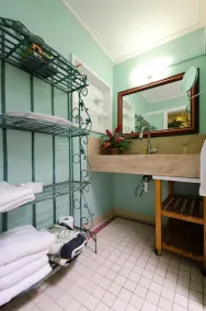 Available and legal for stays less than 30 days. - Image 3