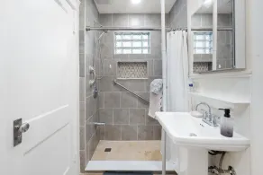 Weymouth Hill Station. Hillside cottage retreat with water views - Image 3