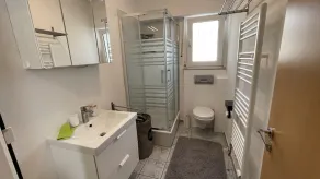 Apart70 Modern 2Room with Terrace und Garden Free Parking SmartTV Netflix - Image 2