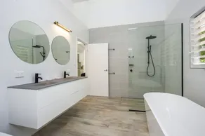 Papillon Bleu - Horseshoe Bay, QLD - Image 2