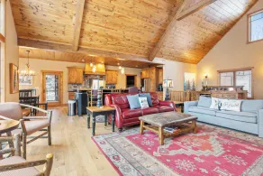 Mountain Pass Lodge, Ski In/Ski Out, Sleeps 18, Hot Tub - Image 4