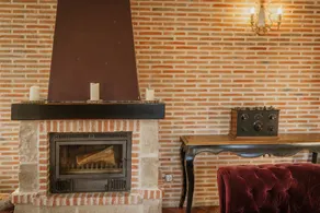 Country House 'Entrada Rio Lobos 2' with Mountain Views and Wi-Fi - Image 4