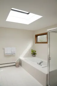 3 bedroom 2 Bathroom East Hampton Home with Heated Salt Water Pool - Image 3