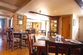 The Cherry Tree Rochford - Image 3
