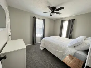 Newly remodeled,  handicap accessible overlooking pool , play area - Image 5