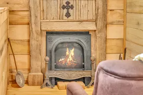 Bienenstock Baumhaus, Whirlpool, WLAN, Barnwood Builders Homemade History Folge!!! - Image 2