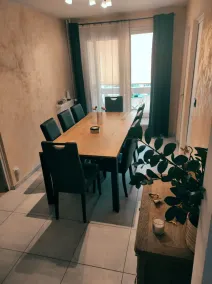 Ideally located 70m2 T3 apartment with private balcony and secure parking - Image 5