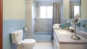 LARGE Clean Updated Lake front Cottage with THE MOST INCREDIBLE VIEW & BEACH !!! - Image 3