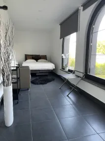Comfortable apartment, close to downtown and train station - Image 5
