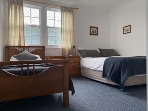 Relax & Unwind In This Super Spacious Holiday Home - Image 4