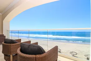 BEACH FRONT CONDO, PRIVATE BEACH and AMAZING VIEWS!! - Image 3