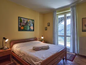 Smuk lejlighed for 4 personer med WIFI, pool, TV, terrasse og kæledyr tilladt - Image 3