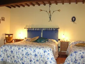 Independent Pretty Tuscan Home 8/14 guest,Pool A.C WI.FI, Garden Family &friends - Image 4