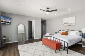 Suburban oasis perfect for families & groups - Image 3