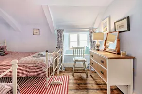 2 Bed in Frogmore oc-s29476 - Image 4