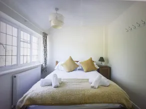 Delightful New Forest Cottage in Idyllic Village - Image 4