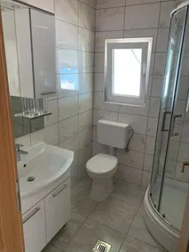 Apartment Pascal - One Bedroom Apartment with Terrace and Sea View - Image 2