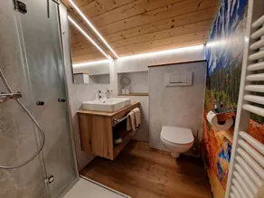 Apartment with 3 bedrooms and 2 bathrooms - Image 3