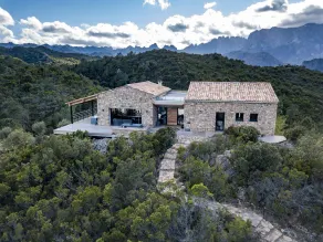 Villa D'architecte Comme un nid D'aigle en Pleine Nature Entre mer et Montagne - Image 2