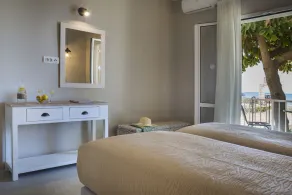 Studio fronte mare No 2 10 metri dalla spiaggia - Image 5