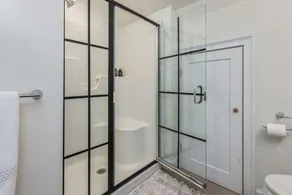 Spacious suite - close to everything + backyard 10 min to Portsmouth +Ogunquit - Image 2