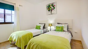 Premium luxury front line villa, 15 minute taxi ride from airport, private pool - Image 5