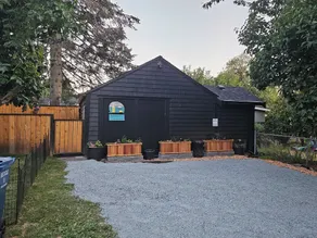 Cozy Guesthouse in Seattle, Sleeps 4+ Adults - Image 3