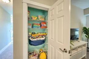 Modern, 4 bedroom / 3.5 bathroom, spacious, kid-friendly, water views - Image 2
