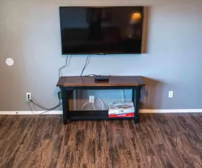 Lake Texoma Six-Plex Main Room - Image 2