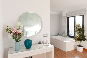 Neu, Villa mit Blick auf das Meer, GESETZLICHE Nº A-38/4. 1880 - Image 2