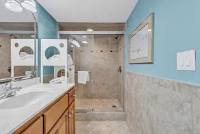 Dette er den perfekte til familier Oceanfront 3BR Nyrenoveret - Image 4