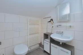 Cozy, quiet 2-flat. 8 minutes to the beach/ dike - Image 2