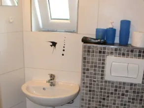 Wohnung mit großem Garten an der Ostseeküste - Image 3