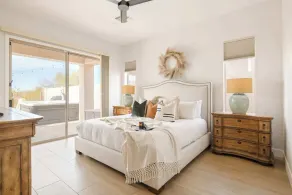 STUNNING & SPACIOUS Golf Course Paradise | 🔥Pool | Balcony view | BBQ | Fire pit - Image 5