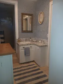 Cozy Cottage Close to Heart of Salinas. - Image 2