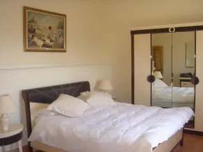 Luxury Provençale Villa Overlooking The Bay of Cannes - Image 3
