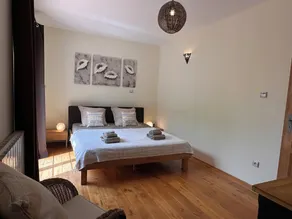 Charmerende hus uden vis-à-vis, park på 3800 m2 - ideel til 1-2 familie (r) - Image 3