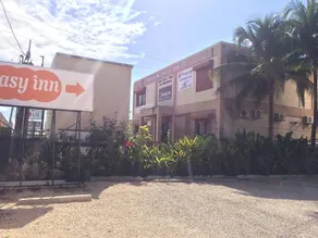ONE QUEEN BED ROOM AT EASY INN BELIZE CITY - Image 4